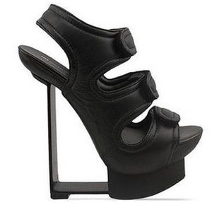 NWT United Nude black 90 Degree Space platform